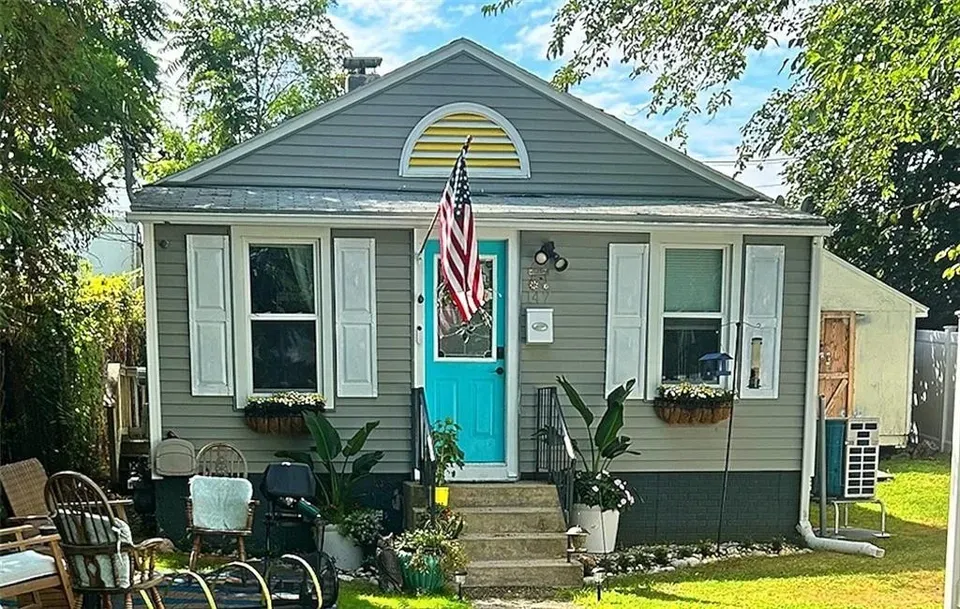 2 Bed 2 Bath Classic Historic Era Home in Warwick, RI