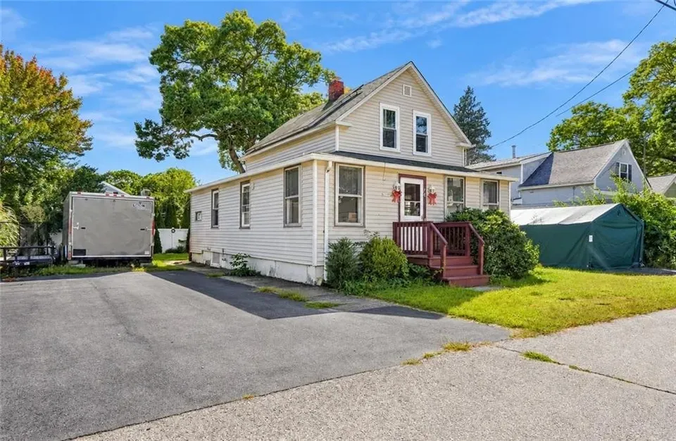 2 Bed 2 Bath Classic Historic Era Home in Warwick, RI