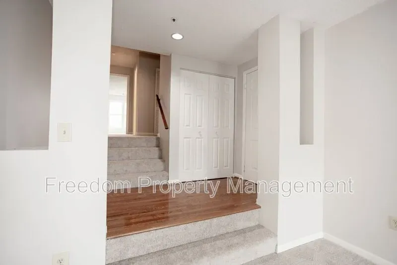 2 Bed 2 Bath Contemporary High-Rise Condo in Alexandria, VA - 5