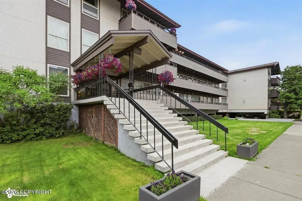 2 Bed 2 Bath Contemporary High-Rise Condo in Anchorage, AK