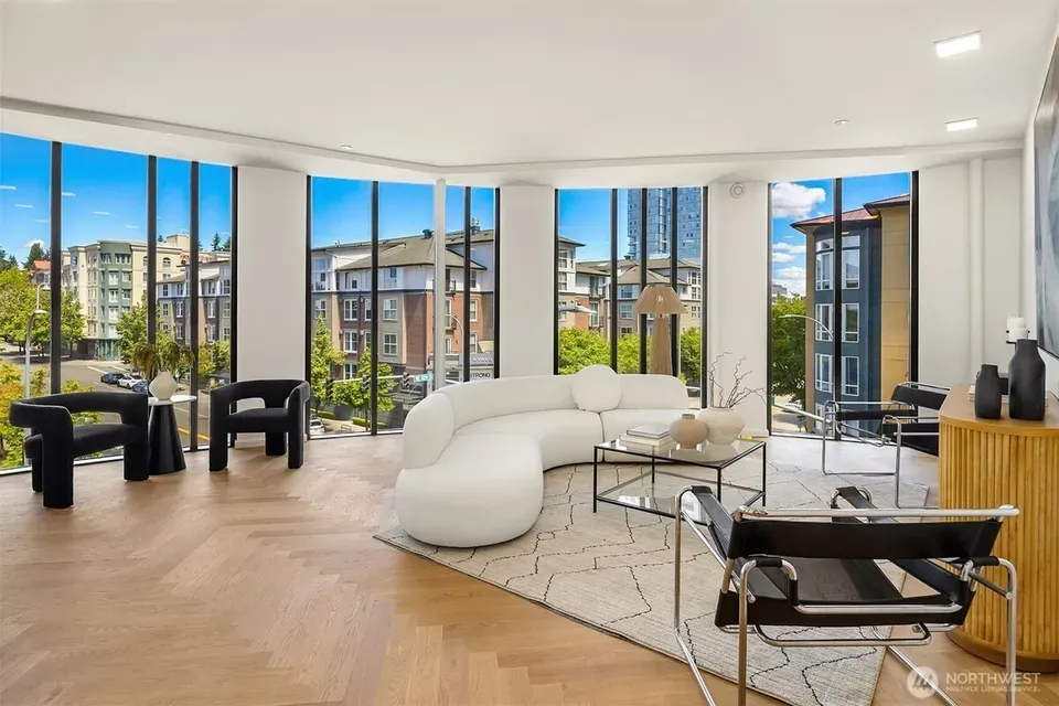 2 Bed 2 Bath Contemporary High-Rise Condo in Bellevue, WA - 2