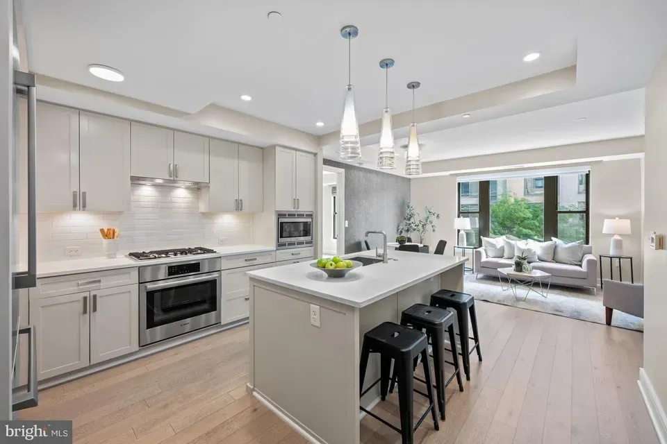 2 Bed 2 Bath Contemporary High-Rise Condo in Bethesda, MD - 1