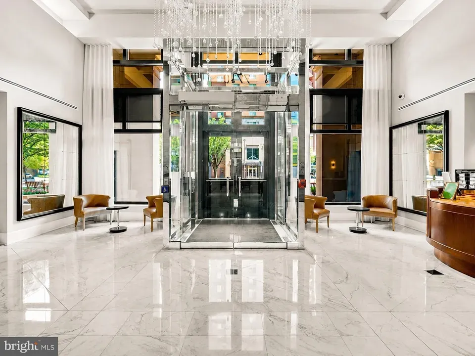 2 Bed 2 Bath Contemporary High-Rise Condo in Bethesda, MD - 3
