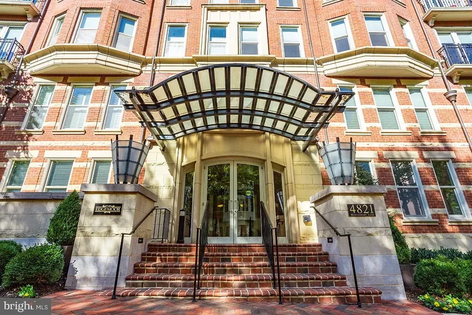2 Bed 2 Bath Contemporary High-Rise Condo in Bethesda, MD - 1