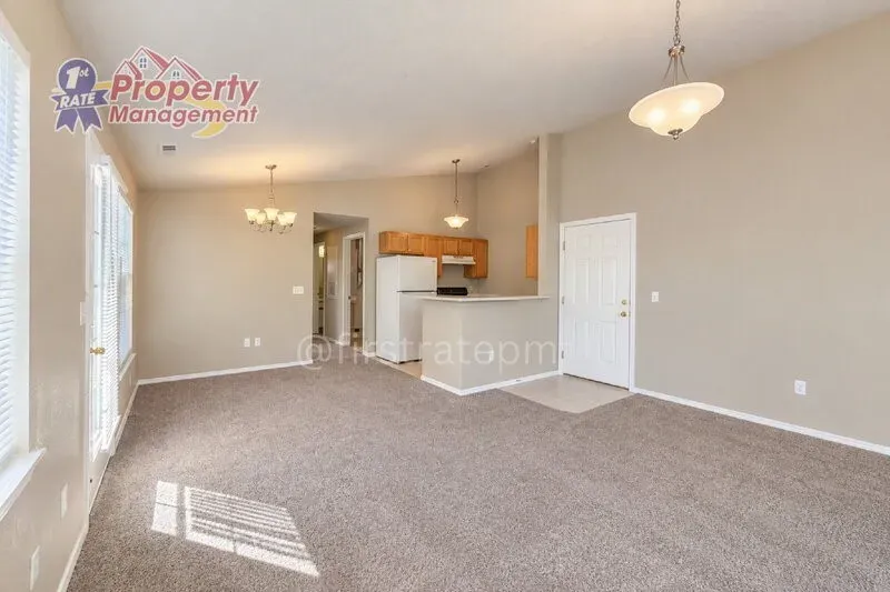 2 Bed 2 Bath Contemporary High-Rise Condo in Boise, ID - 5