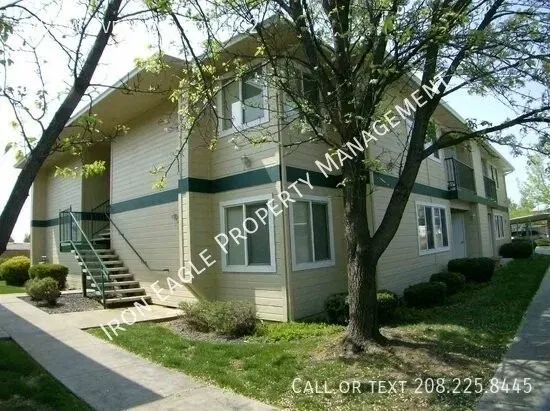 2 Bed 2 Bath Contemporary High-Rise Condo in Boise, ID