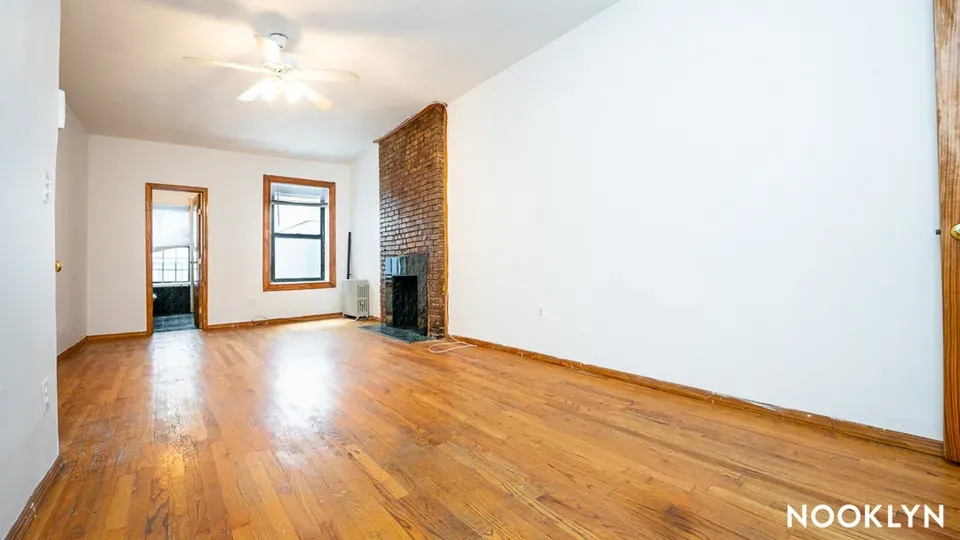 2 Bed 2 Bath Contemporary High-Rise Condo in Brooklyn, NY - 3