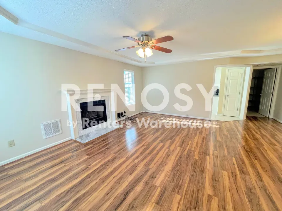 2 Bed 2 Bath Contemporary High-Rise Condo in Chesapeake, VA - 5