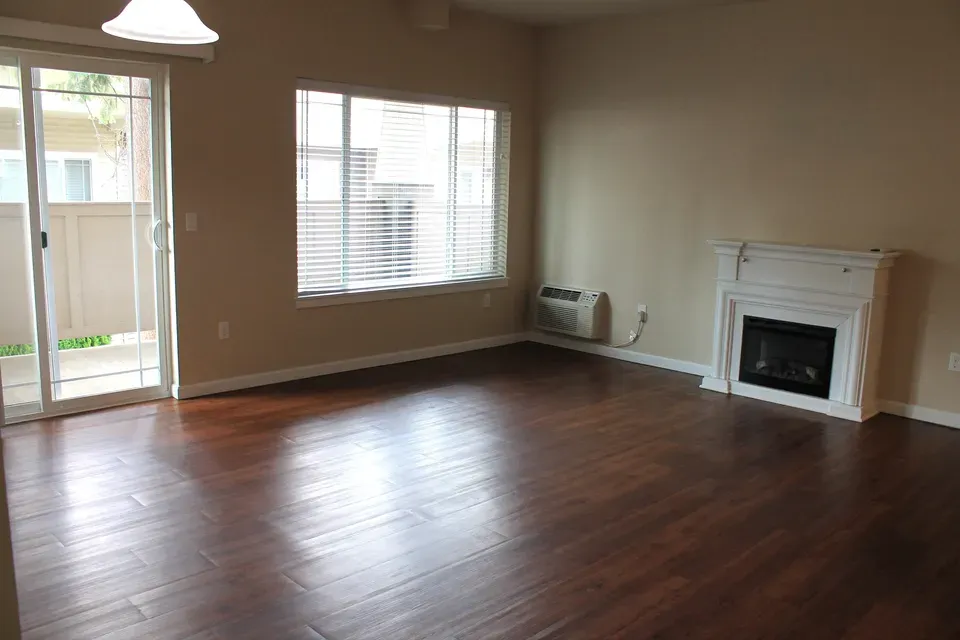 2 Bed 2 Bath Contemporary High-Rise Condo in Coeur d Alene, ID - 2