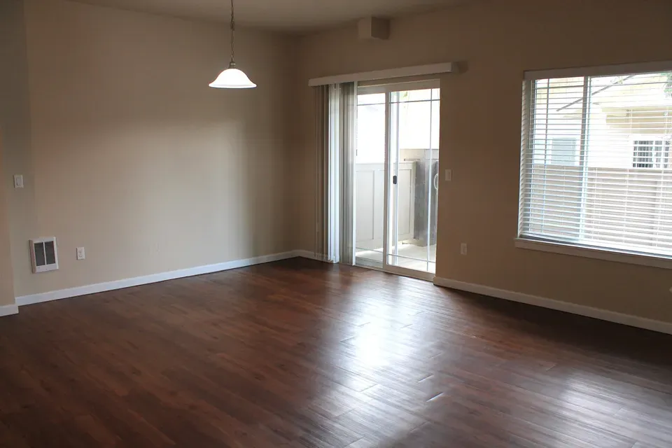 2 Bed 2 Bath Contemporary High-Rise Condo in Coeur d Alene, ID - 3
