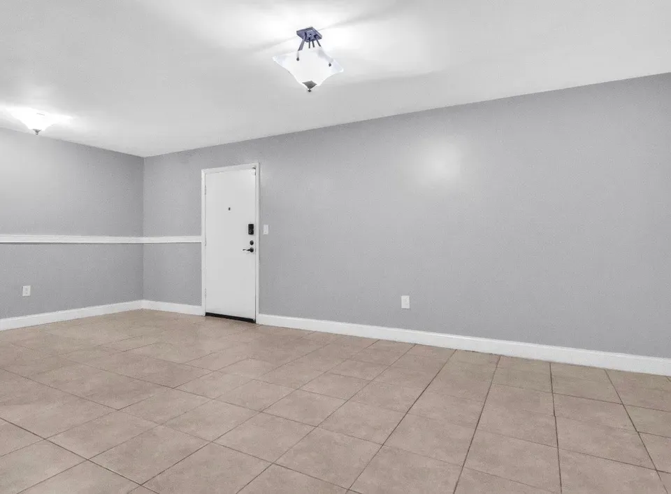 2 Bed 2 Bath Contemporary High-Rise Condo in Coral Gables, FL
