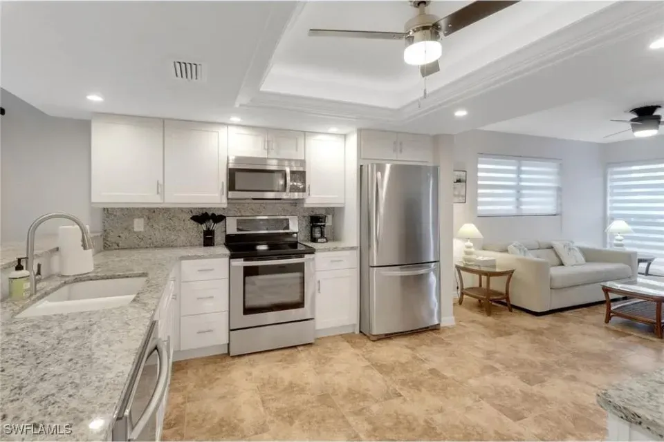 2 Bed 2 Bath Contemporary High-Rise Condo in Fort Myers, FL
