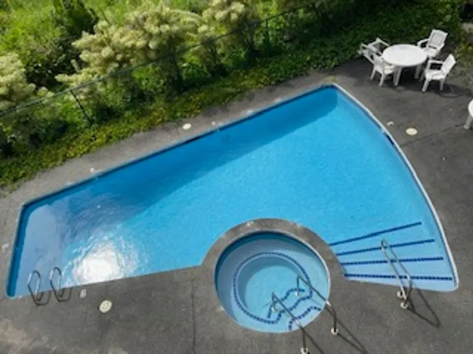 2 Bed 2 Bath Contemporary High-Rise Condo in Hilo, HI - 2