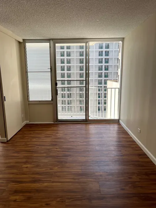 2 Bed 2 Bath Contemporary High-Rise Condo in Honolulu, HI - 2
