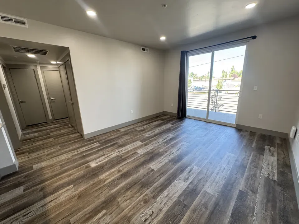 2 Bed 2 Bath Contemporary High-Rise Condo in Idaho Falls, ID - 3