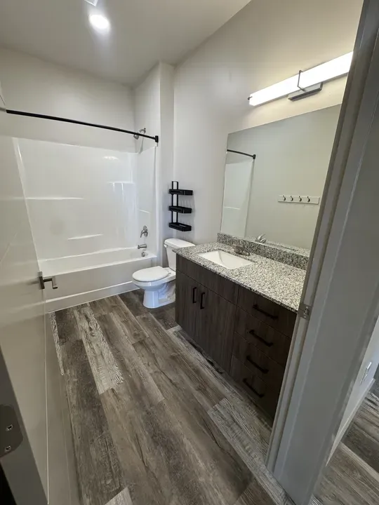 2 Bed 2 Bath Contemporary High-Rise Condo in Idaho Falls, ID - 4