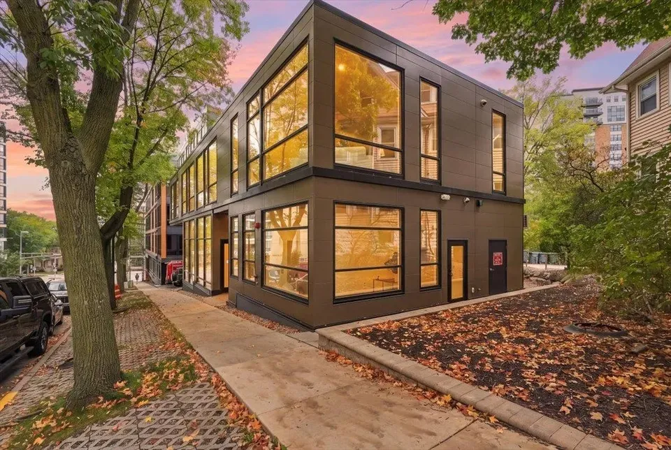 2 Bed 2 Bath Contemporary High-Rise Condo in Madison, WI - 1