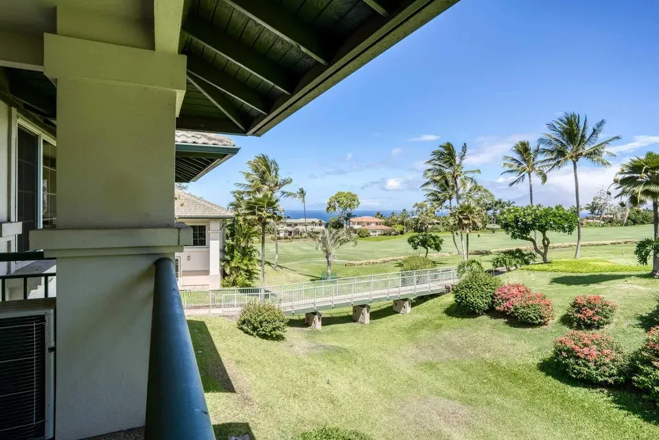 2 Bed 2 Bath Contemporary High-Rise Condo in Maui, HI - 3