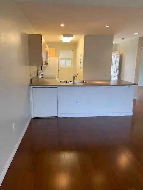 2 Bed 2 Bath Contemporary High-Rise Condo in Maui, HI - 2