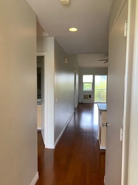 2 Bed 2 Bath Contemporary High-Rise Condo in Maui, HI - 4