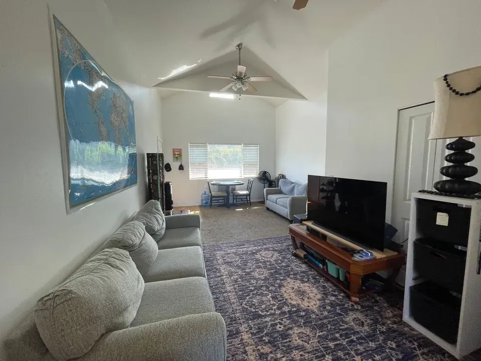 2 Bed 2 Bath Contemporary High-Rise Condo in Maui, HI