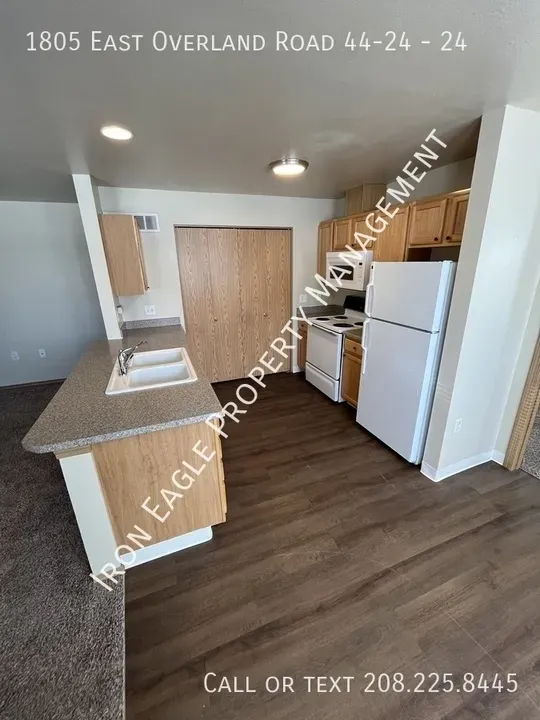 2 Bed 2 Bath Contemporary High-Rise Condo in Meridian, ID - 3