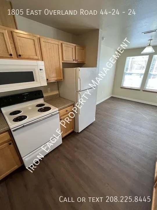 2 Bed 2 Bath Contemporary High-Rise Condo in Meridian, ID - 4