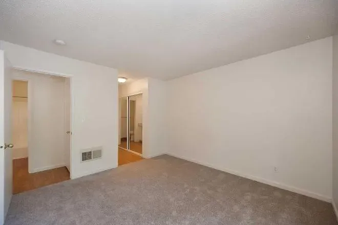 2 Bed 2 Bath Contemporary High-Rise Condo in Modesto, CA - 5