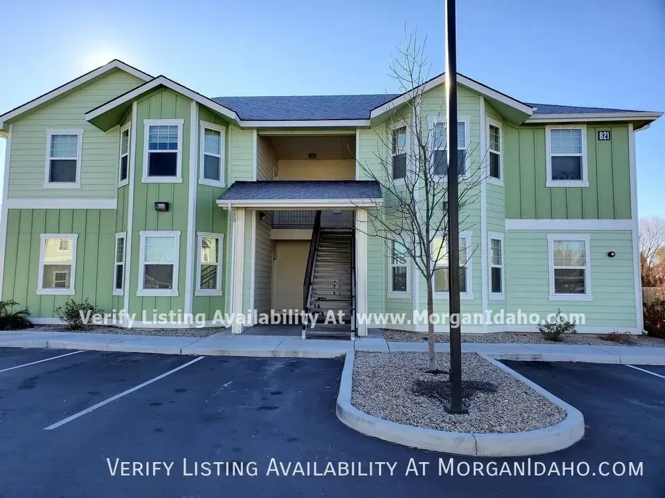 2 Bed 2 Bath Contemporary High-Rise Condo in Nampa, ID - 1