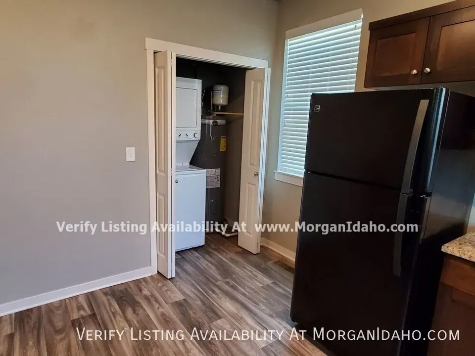 2 Bed 2 Bath Contemporary High-Rise Condo in Nampa, ID - 5