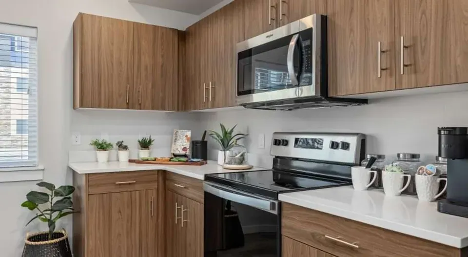 2 Bed 2 Bath Contemporary High-Rise Condo in Nampa, ID - 5