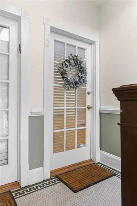 2 Bed 2 Bath Contemporary High-Rise Condo in Norfolk, VA - 5