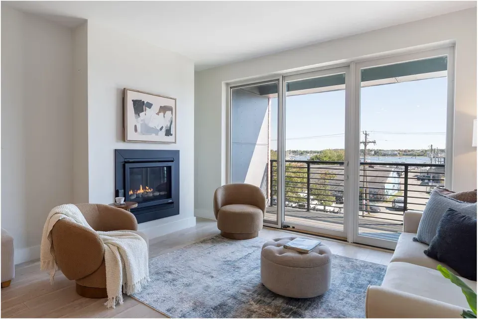 2 Bed 2 Bath Contemporary High-Rise Condo in Portland, ME