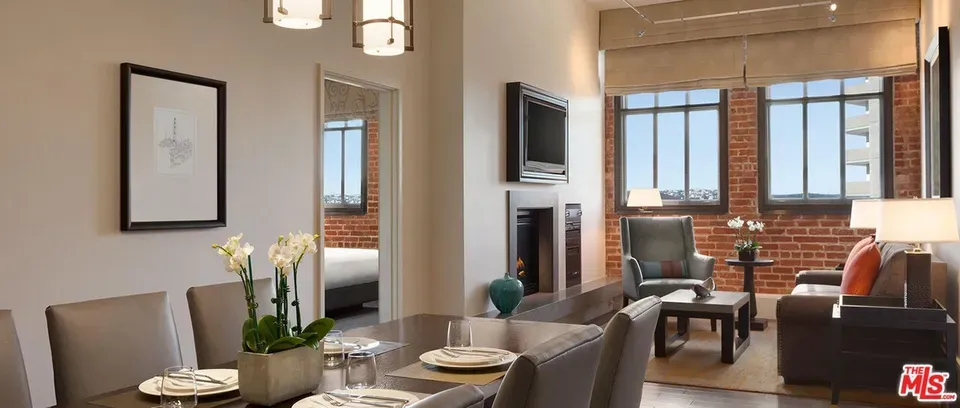 2 Bed 2 Bath Contemporary High-Rise Condo in San Francisco, CA - 5