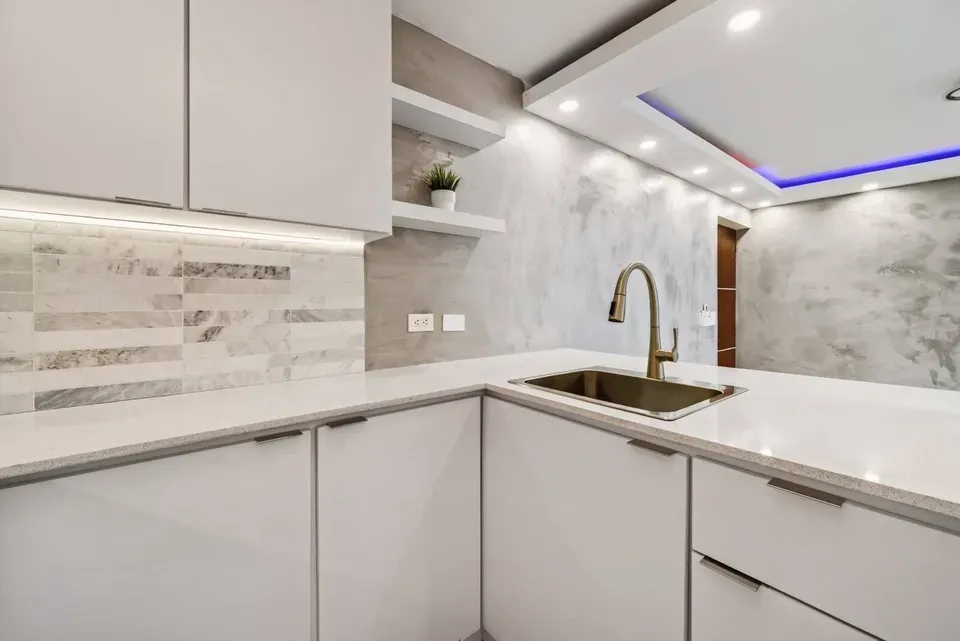 2 Bed 2 Bath Contemporary High-Rise Condo in San Juan, PR - 5