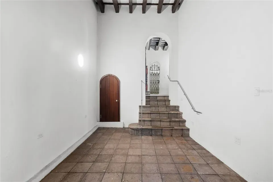 2 Bed 2 Bath Contemporary High-Rise Condo in San Juan, PR - 4