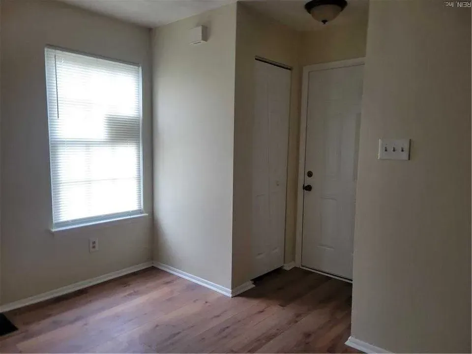 2 Bed 2 Bath Contemporary High-Rise Condo in Virginia Beach, VA - 4