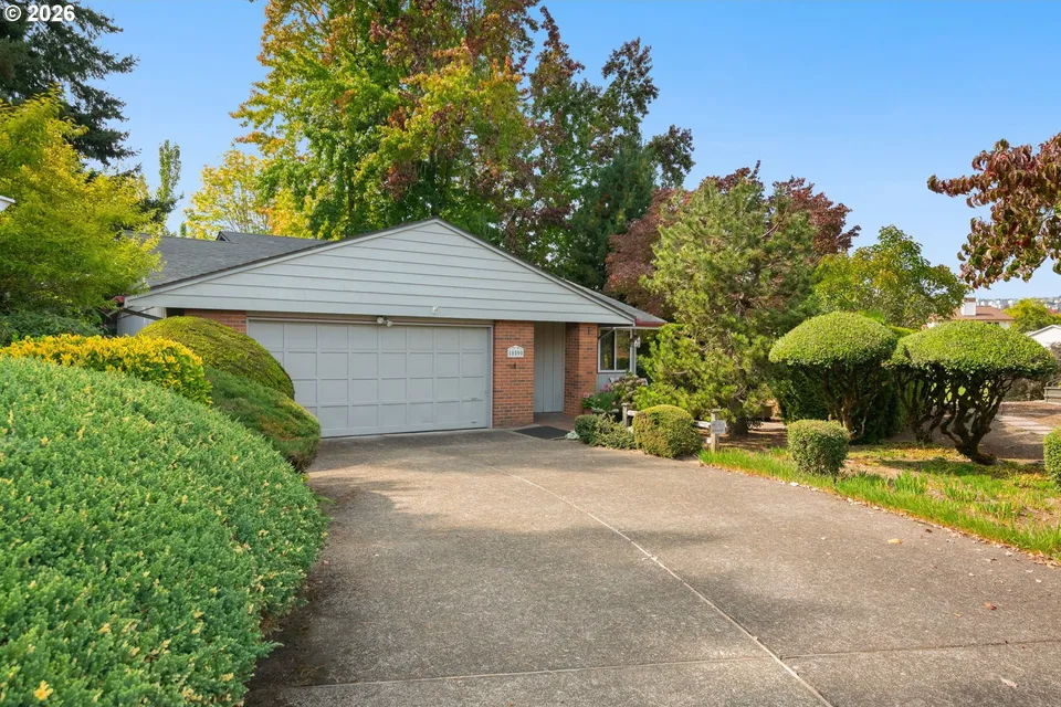 2 Bed 2 Bath Contemporary Modern in Portland, OR