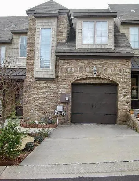 2 Bed 2 Bath Contemporary Multi-Level Townhome in Birmingham, AL
