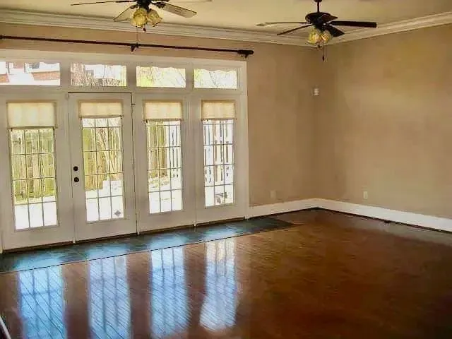 2 Bed 2 Bath Contemporary Multi-Level Townhome in Birmingham, AL - 3