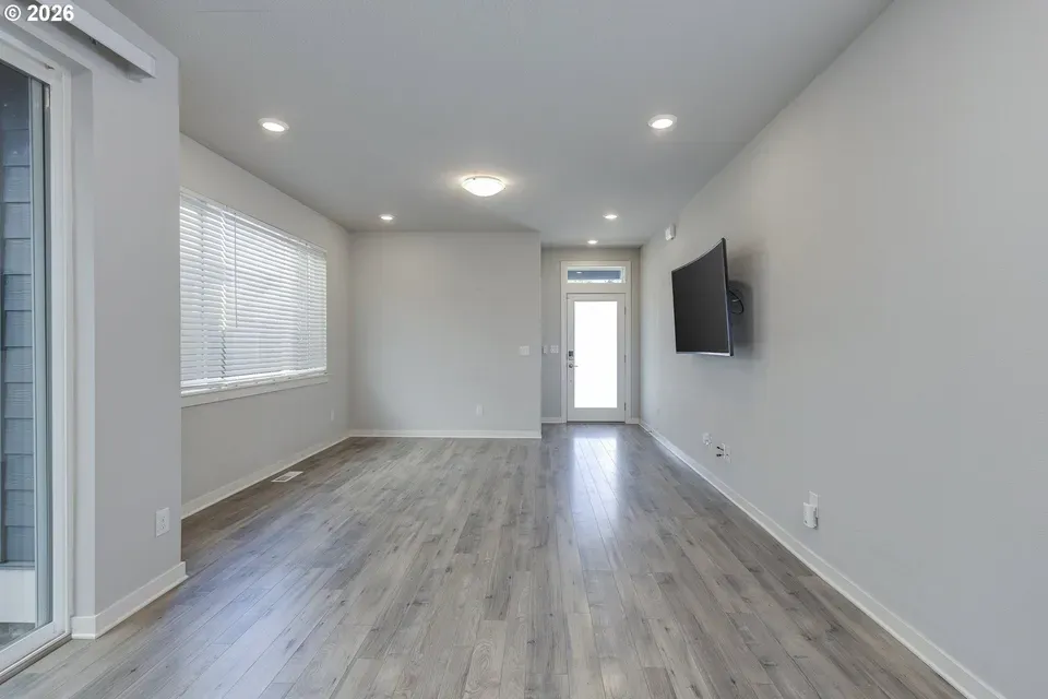 2 Bed 2 Bath Contemporary Multi-Level Townhome in Hillsboro, OR - 3