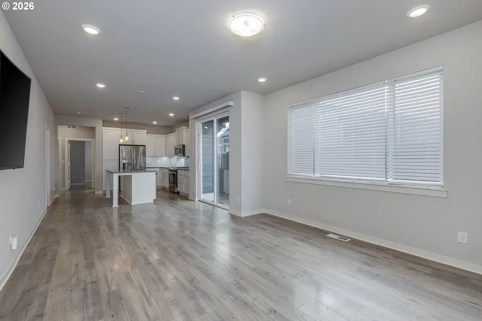 2 Bed 2 Bath Contemporary Multi-Level Townhome in Hillsboro, OR - 5