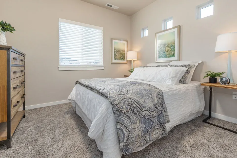 2 Bed 2 Bath Contemporary Multi-Level Townhome in Nampa, ID - 1