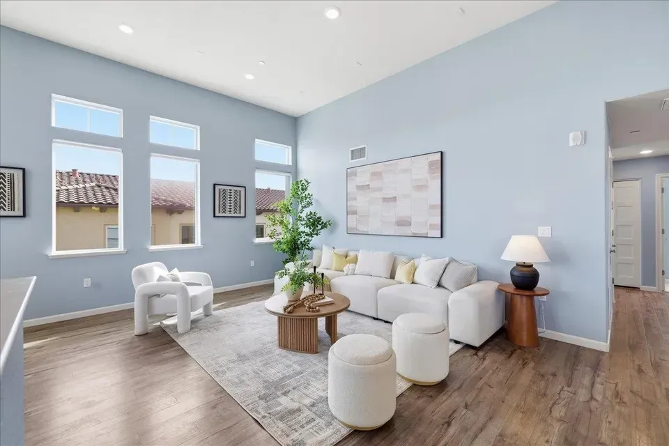 2 Bed 2 Bath Contemporary Multi-Level Townhome in San Jose, CA - 3