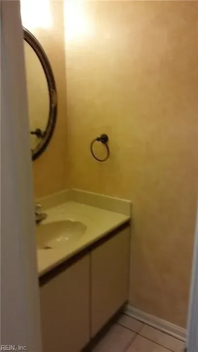 2 Bed 2 Bath Contemporary Multi-Level Townhome in Virginia Beach, VA - 5