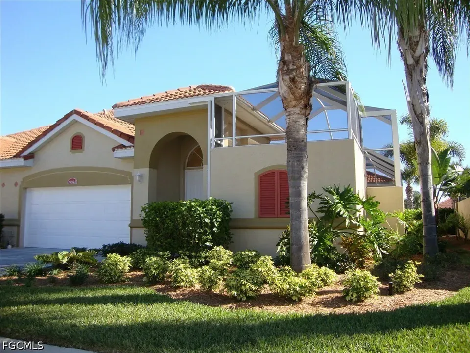 2 Bed 2 Bath Established Contemporary Home in Fort Myers, FL