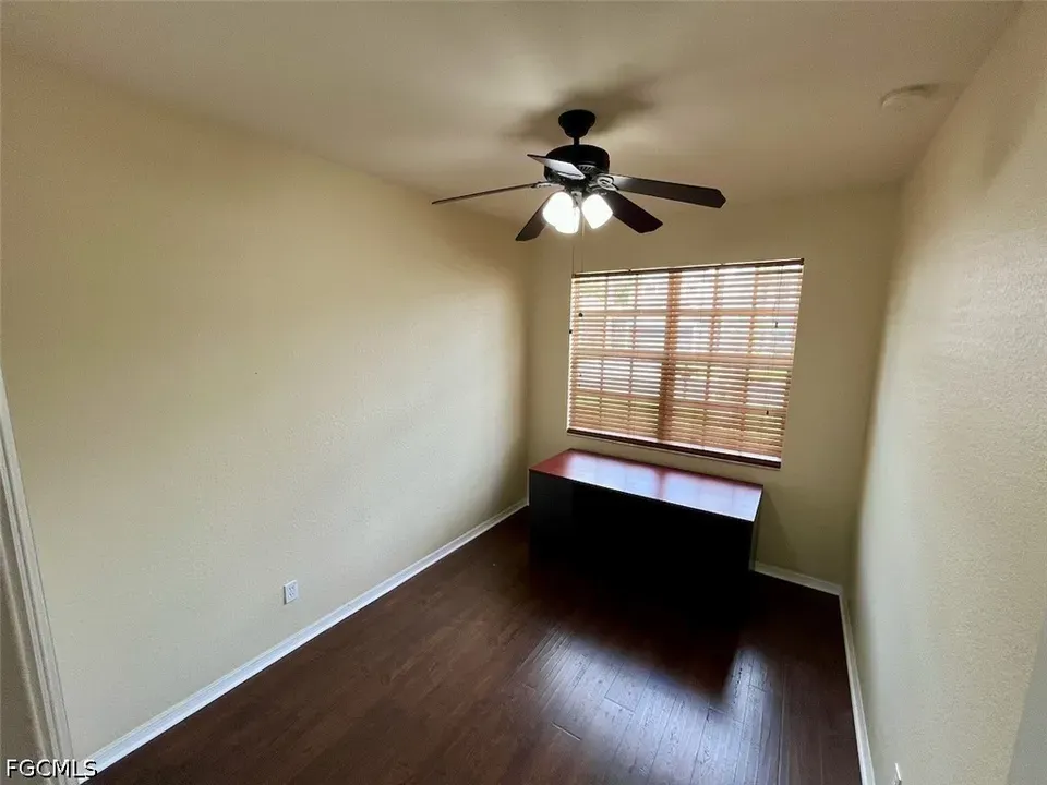 2 Bed 2 Bath Established Contemporary Home in Fort Myers, FL - 5