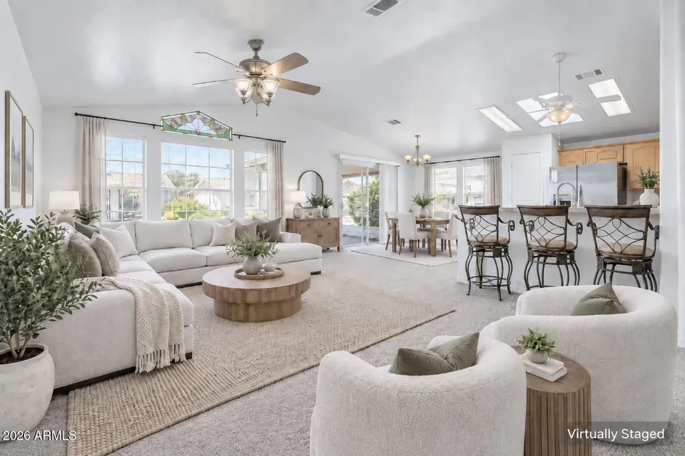 2 Bed 2 Bath Established Contemporary Home in Mesa, AZ