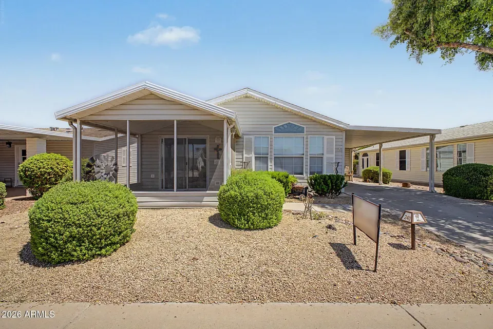 2 Bed 2 Bath Established Contemporary Home in Mesa, AZ - 2