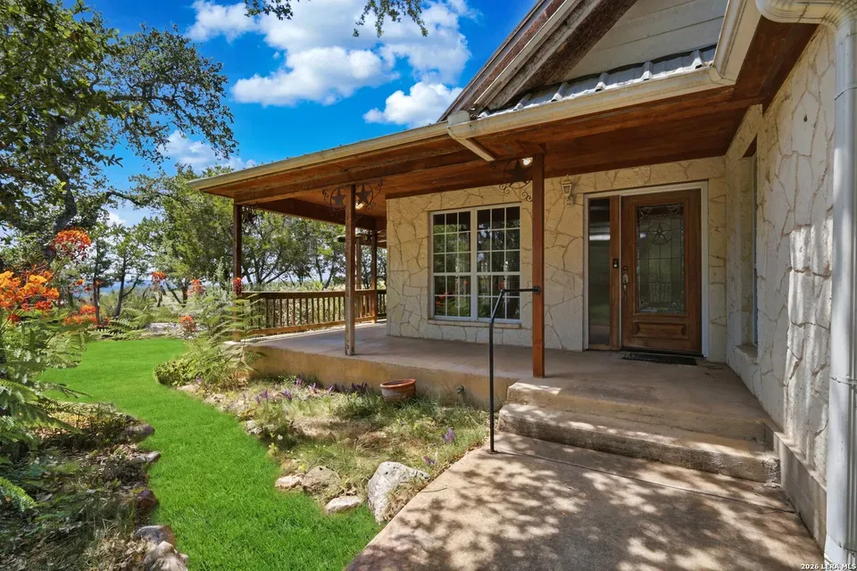 2 Bed 2 Bath Established Contemporary Home in New Braunfels, TX - 3